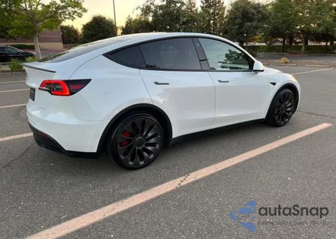 2022 Tesla Model Y from USA, damaged, VIN 7SAYGDEF6NF343071